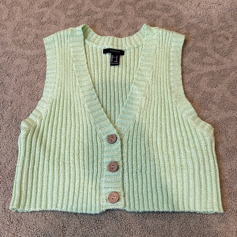 Forever 21 light green cropped sweater tank, new never worn